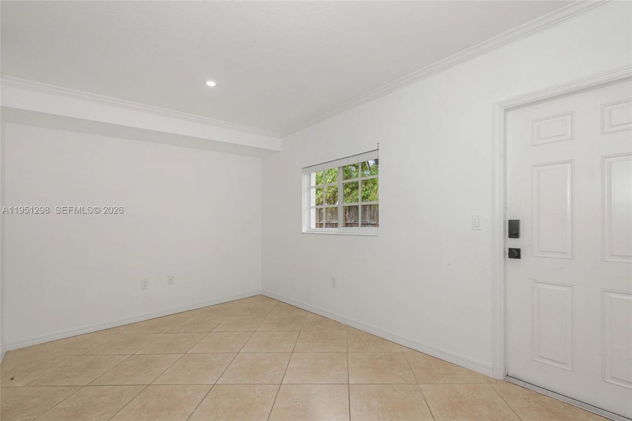1000 Palm Trl, Unit 6, Delray Beach, FL 33483 Photo