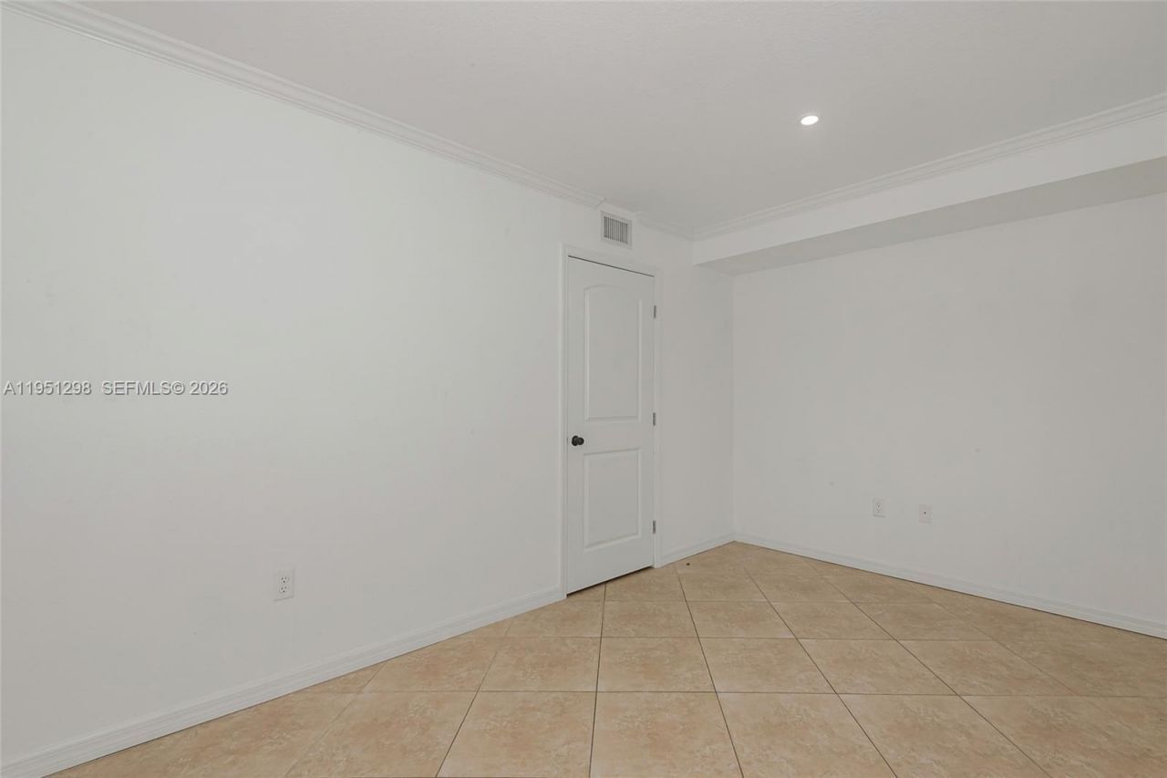 1000 Palm Trl, Unit 6, Delray Beach, FL 33483 Photo