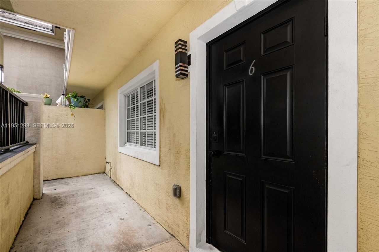 1000 Palm Trl, Unit 6, Delray Beach, FL 33483 Photo