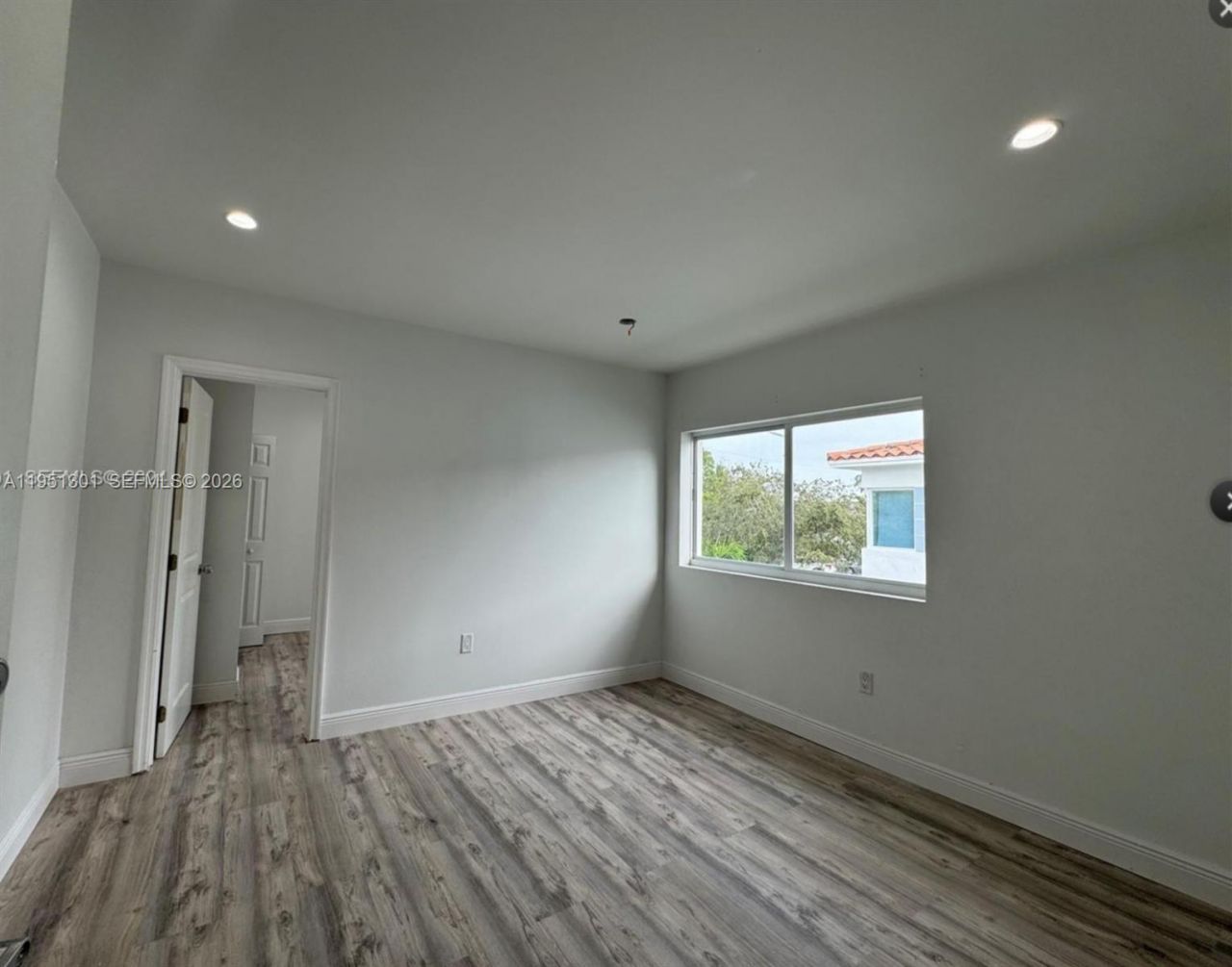 1248 Marseille Dr, Unit 2, Miami Beach, FL 33141 Photo