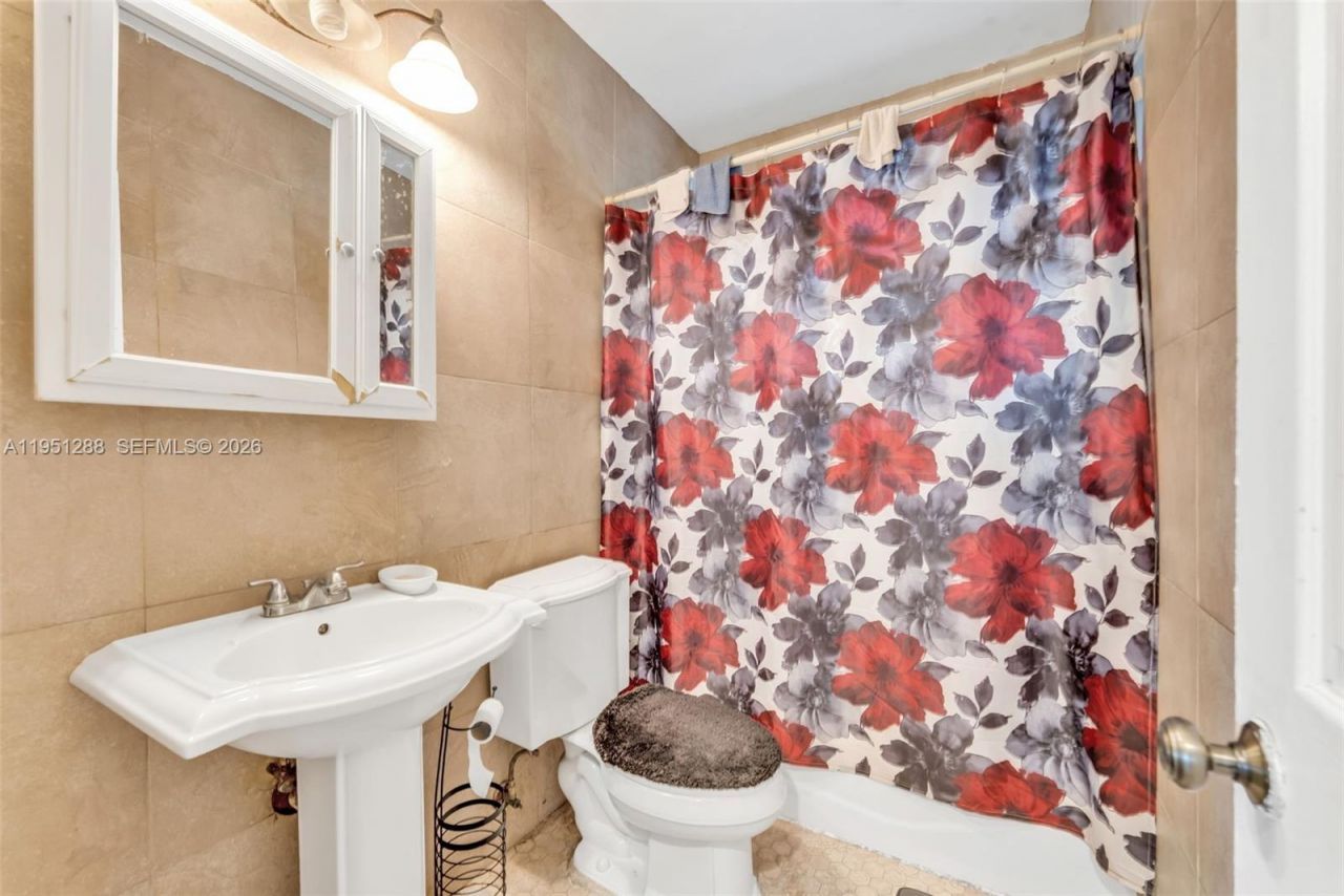 101 NE 63rd St, Miami, FL 33138 Photo