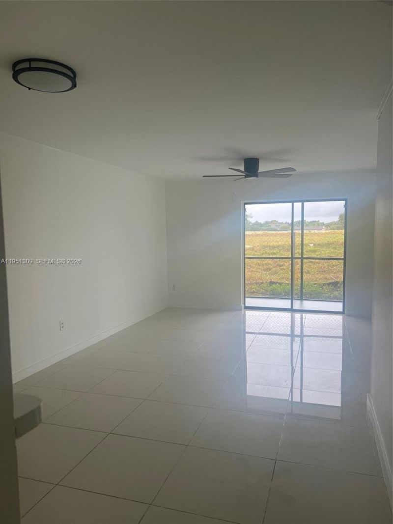842 NE 209th St, Unit 105-37, Miami, FL 33179 Photo