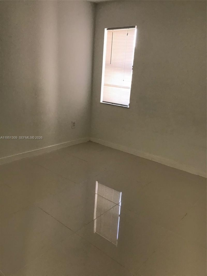 842 NE 209th St, Unit 105-37, Miami, FL 33179 Photo