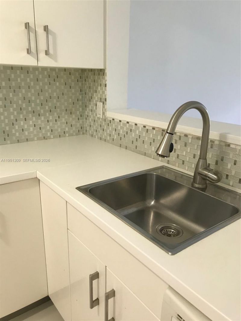 842 NE 209th St, Unit 105-37, Miami, FL 33179 Photo