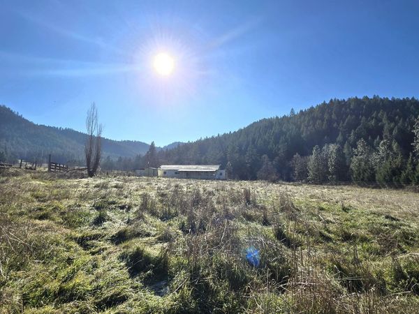 1065 Panther Gulch Road, Williams, OR 97544