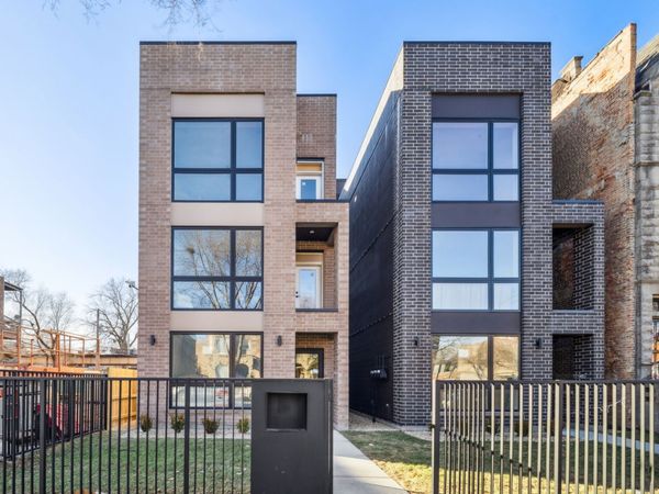 4206 S Calumet Avenue, Chicago, IL 60653