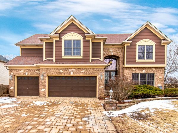 27009 Ashgate Crossing, Plainfield, IL 60585