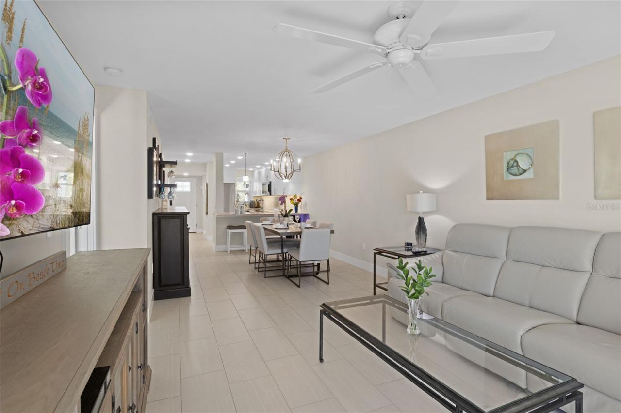 5608 Gulf Drive, Unit 114, Holmes Beach, FL 34217 Photo