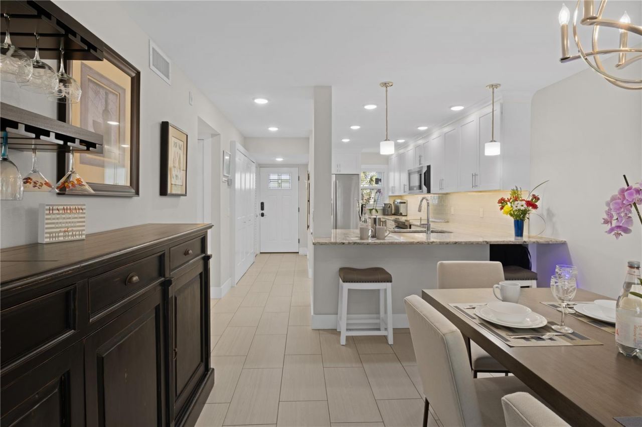 5608 Gulf Drive, Unit 114, Holmes Beach, FL 34217 Photo