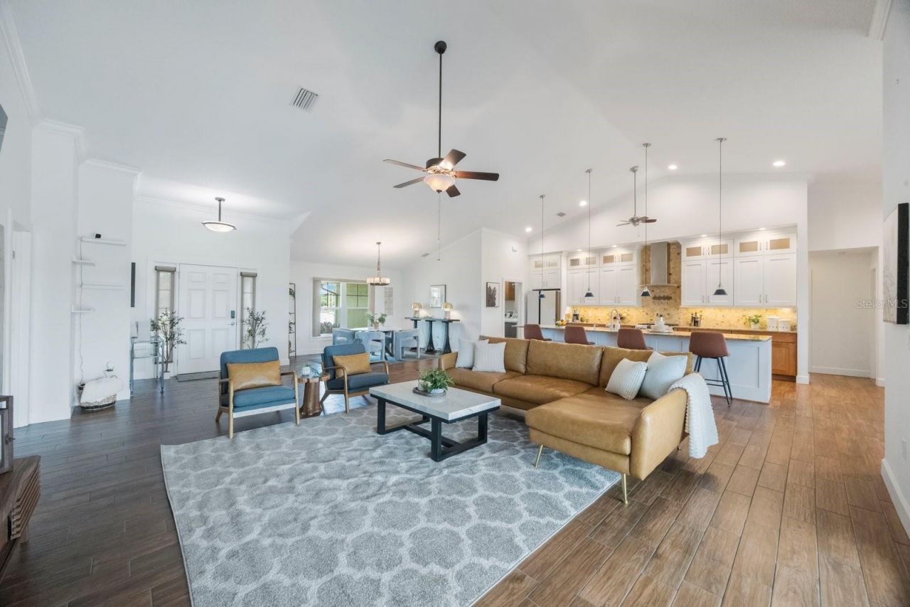 826 Christina Circle, Oldsmar, FL 34677 Photo