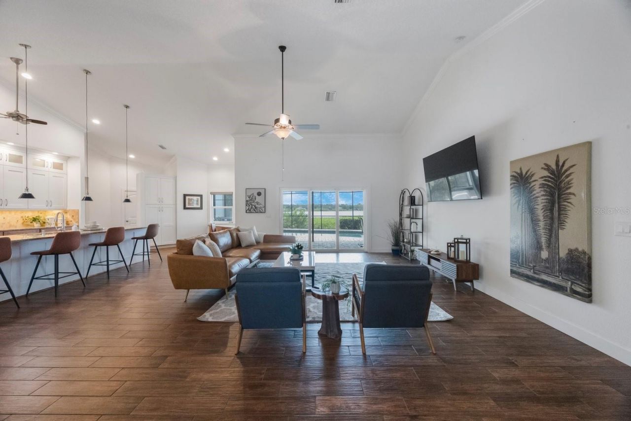 826 Christina Circle, Oldsmar, FL 34677 Photo