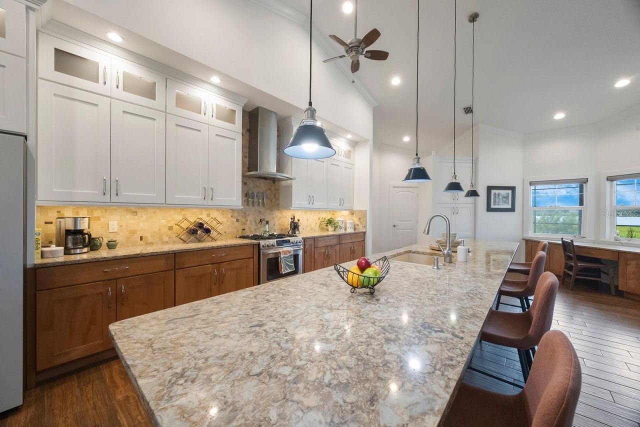 826 Christina Circle, Oldsmar, FL 34677 Photo