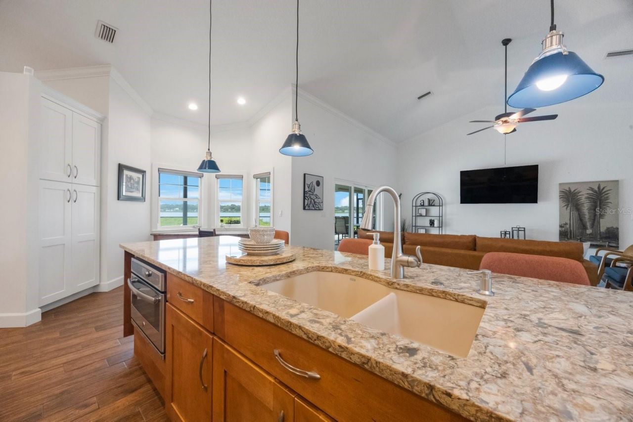 826 Christina Circle, Oldsmar, FL 34677 Photo