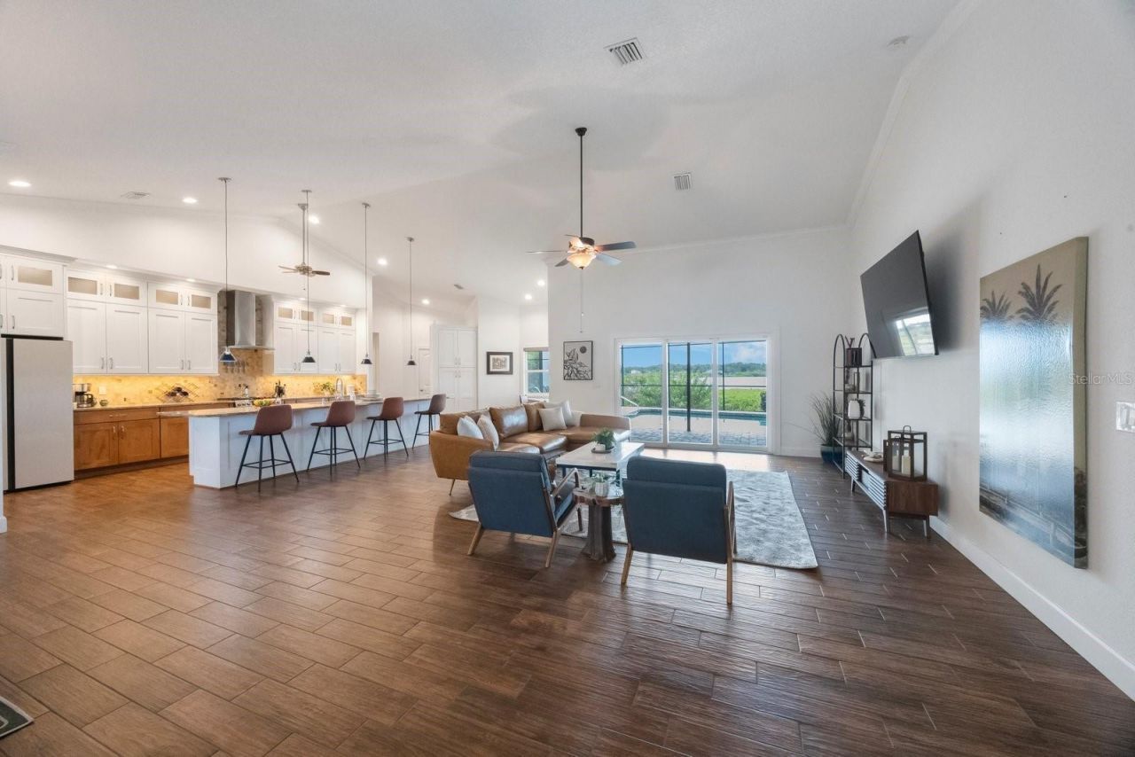 826 Christina Circle, Oldsmar, FL 34677 Photo