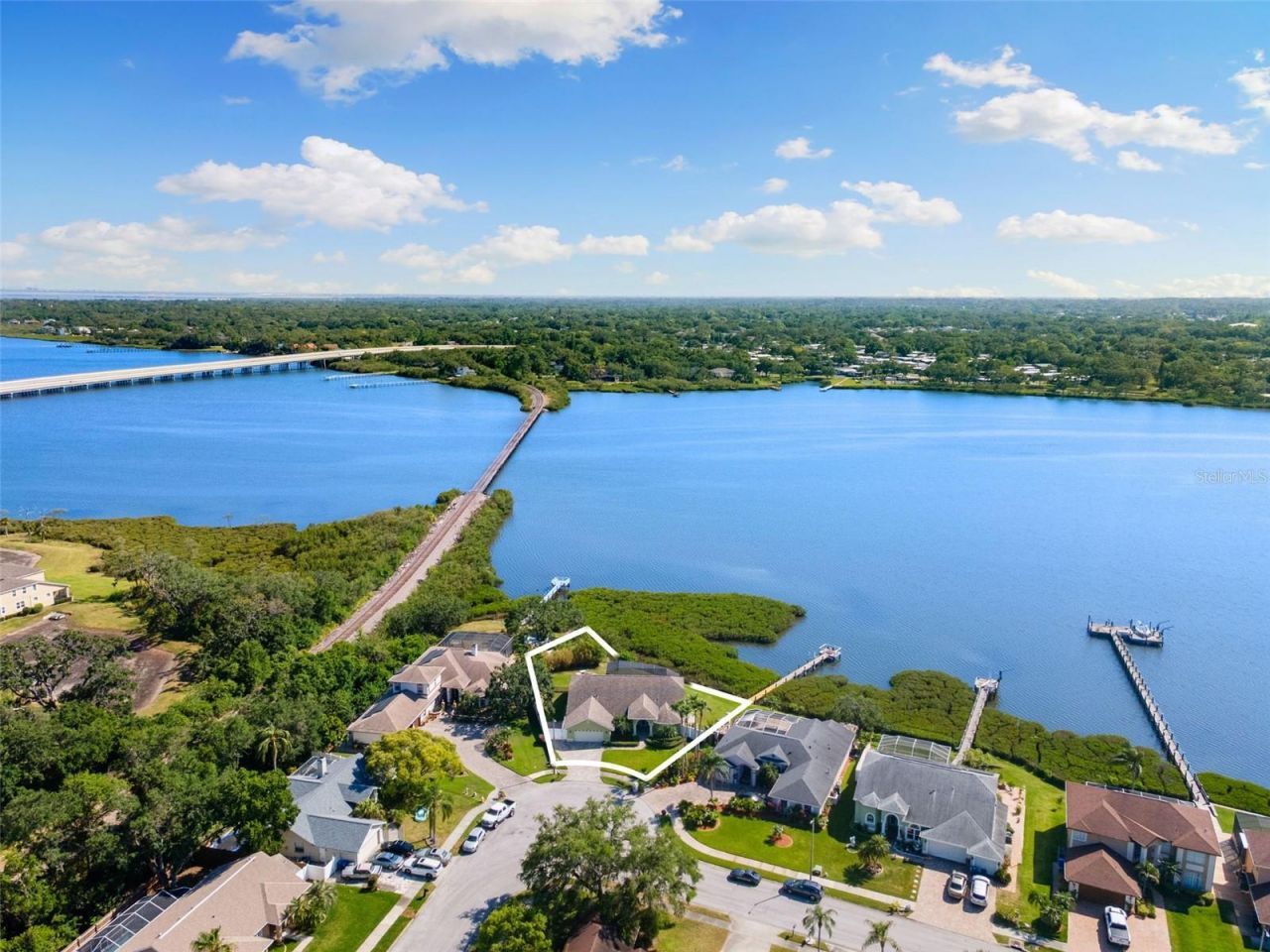 826 Christina Circle, Oldsmar, FL 34677 Photo