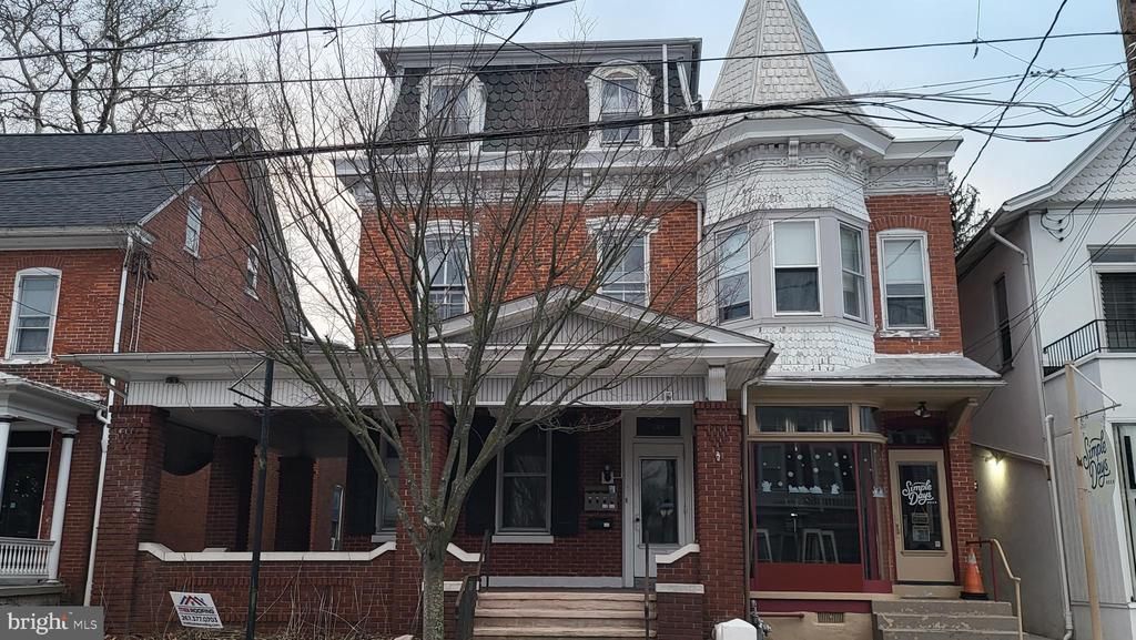 224 MAIN STREET, EAST GREENVILLE, PA 18041