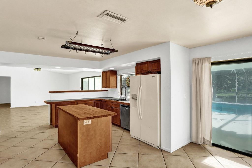 1955 NW 108th Ln, Coral Springs, FL 33071 Photo