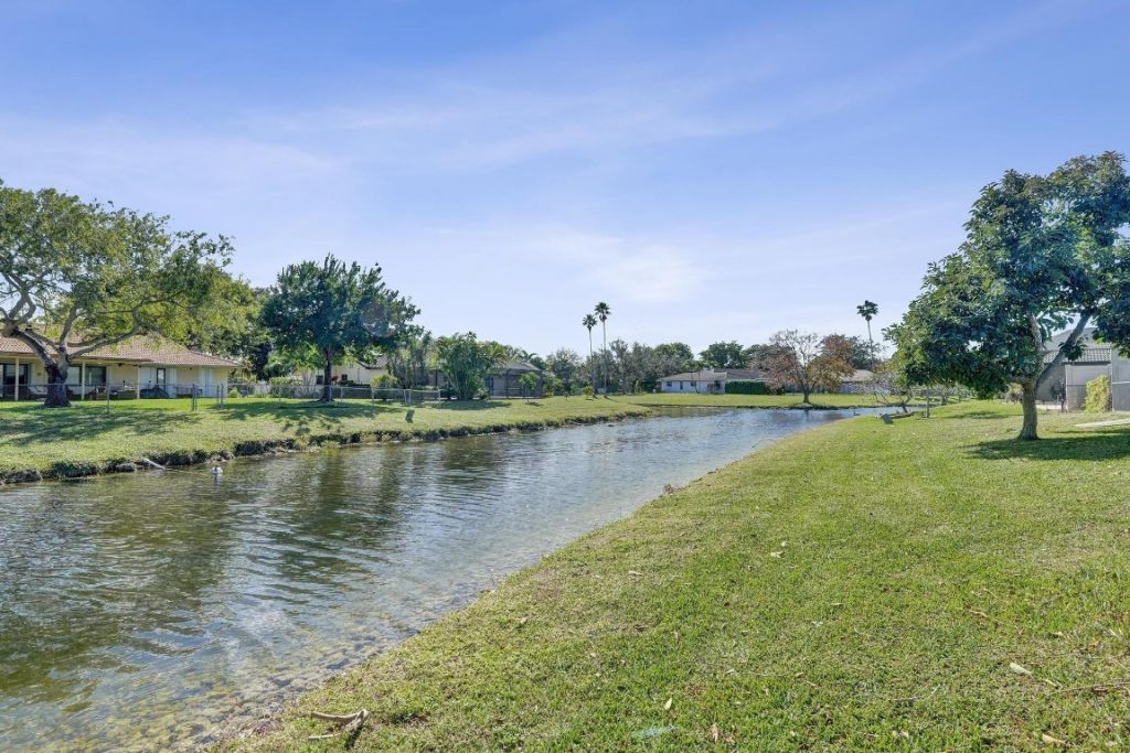 1955 NW 108th Ln, Coral Springs, FL 33071 Photo