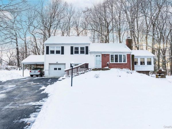 9 Southview Lane, Hopewell Junction, NY 12533