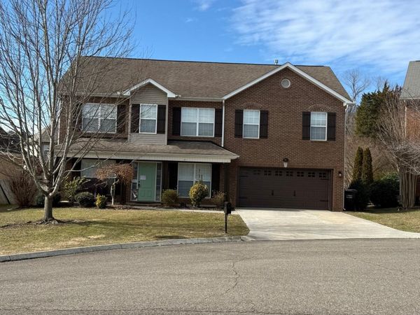 6331 McMillan Creek Drive, Knoxville, TN 37924