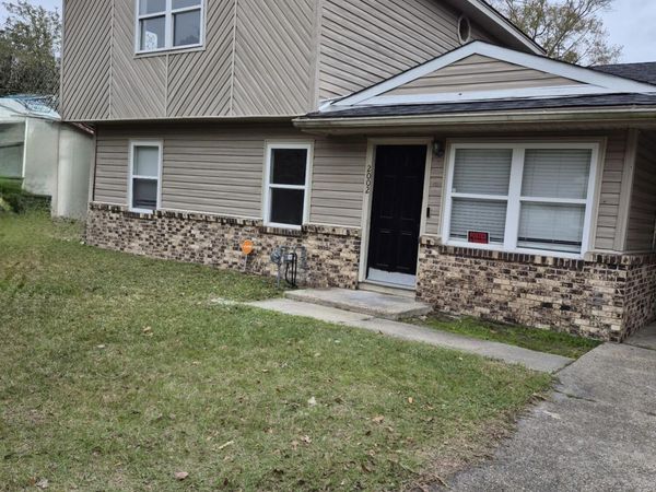 2002 Forrest Street, Pascagoula, MS 39581