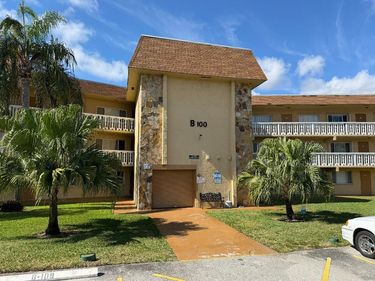 100 Village Green Circle E, Unit 312, Palm Springs, FL 33461