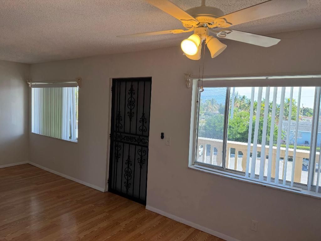 100 Village Green Circle, Unit 312, Palm Springs, FL 33461 Photo