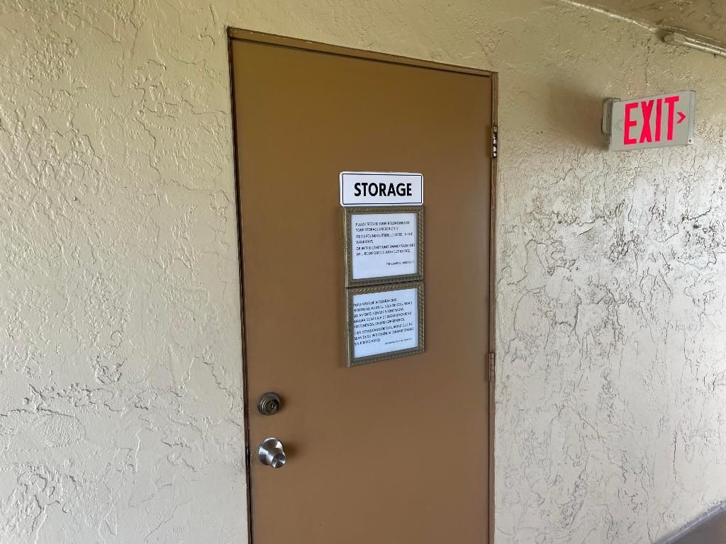 100 Village Green Circle, Unit 312, Palm Springs, FL 33461 Photo