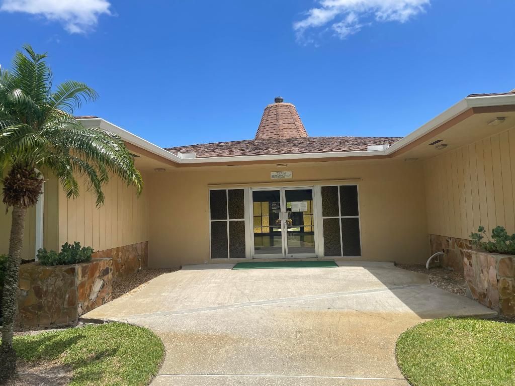 100 Village Green Circle, Unit 312, Palm Springs, FL 33461 Photo