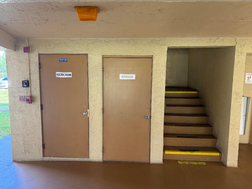 100 Village Green Circle, Unit 312, Palm Springs, FL 33461 Photo