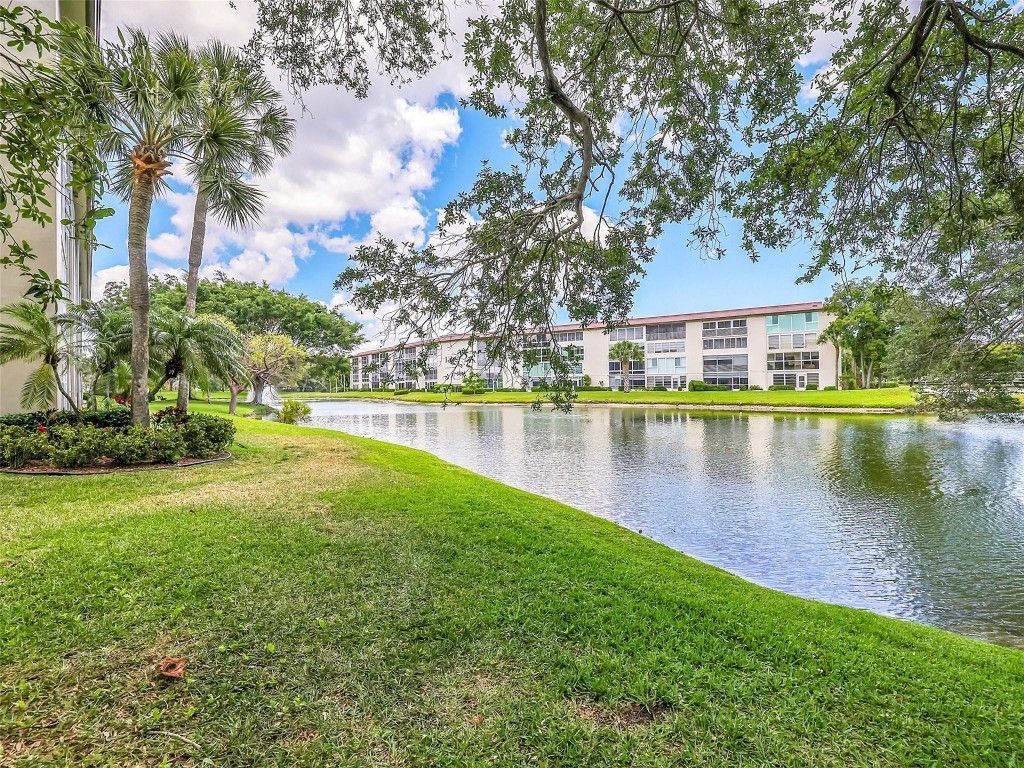 3005 Portofino Isle, Unit G4, Coconut Creek, FL 33066 Photo