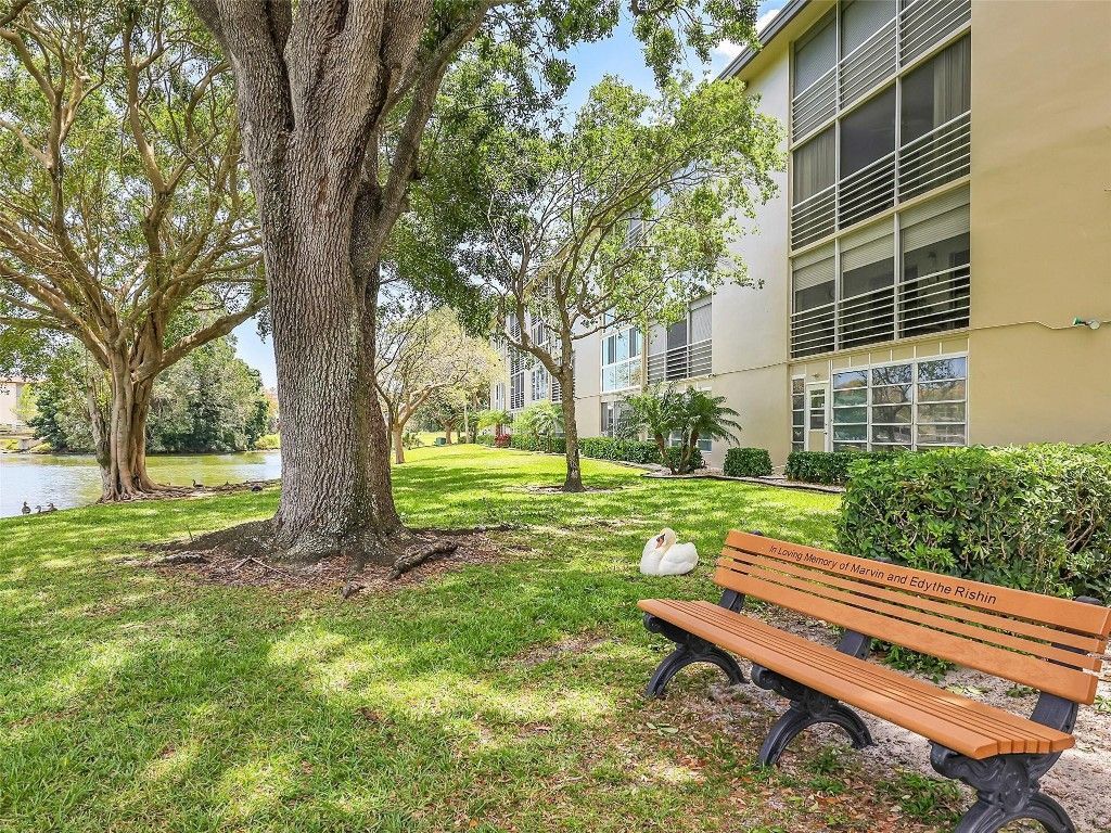 3005 Portofino Isle, Unit G4, Coconut Creek, FL 33066 Photo