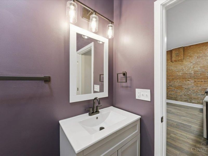 142 E Clifton Avenue, Cincinnati, OH 45202 Photo 12