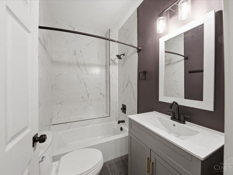 142 E Clifton Avenue, Cincinnati, OH 45202 Photo 26