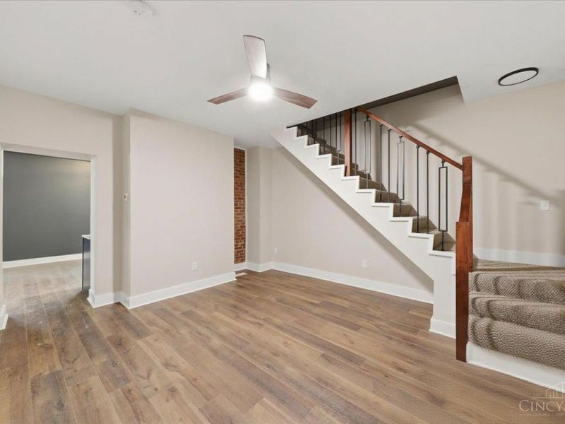 142 E Clifton Avenue, Cincinnati, OH 45202 Photo 7