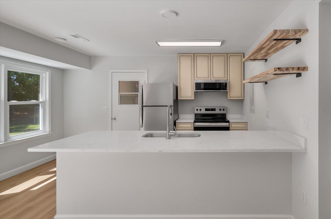 4449 Garwood Drive Photo 12