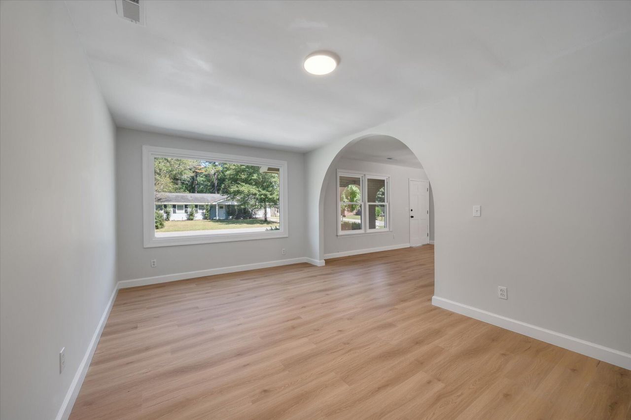 4449 Garwood Drive Photo 7