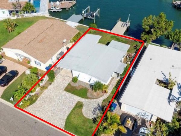 17611 1ST STREET E, REDINGTON SHORES, FL 33708