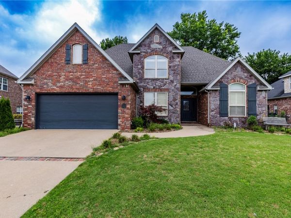 6815 W Shadow Valley Road, Rogers, AR 72758