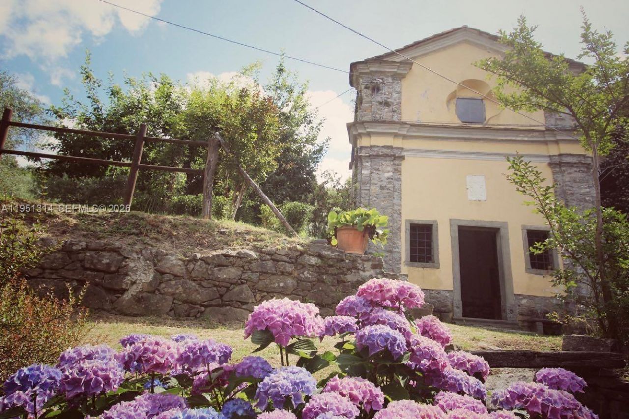 11 Vaggi Mura, , FL 00000 Photo