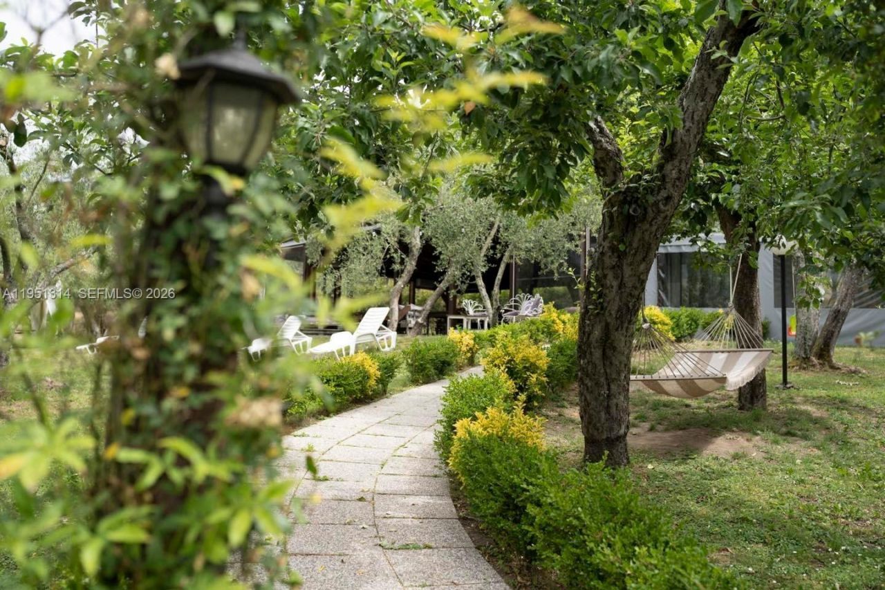 11 Vaggi Mura, , FL 00000 Photo