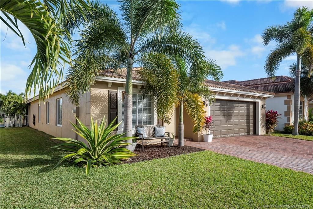 1911 SW Jamesport Drive, Port Saint Lucie, FL 34953 Photo