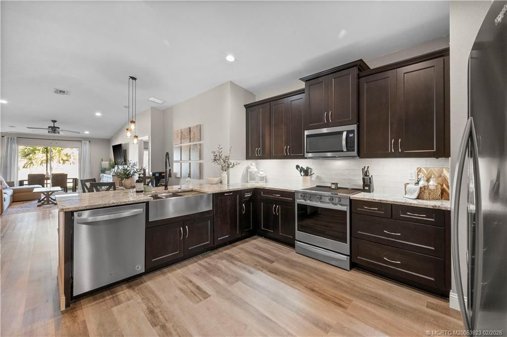 1911 SW Jamesport Drive, Port Saint Lucie, FL 34953 Photo