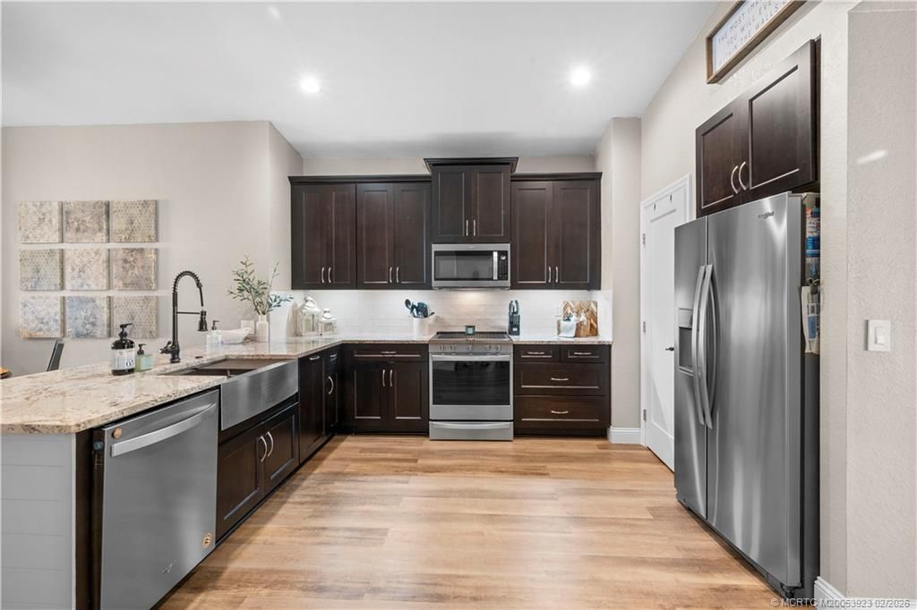 1911 SW Jamesport Drive, Port Saint Lucie, FL 34953 Photo