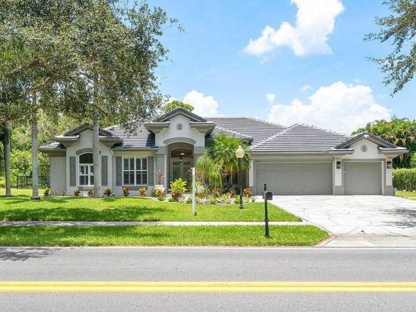 8369 SE Island Way, Jupiter, FL 33458