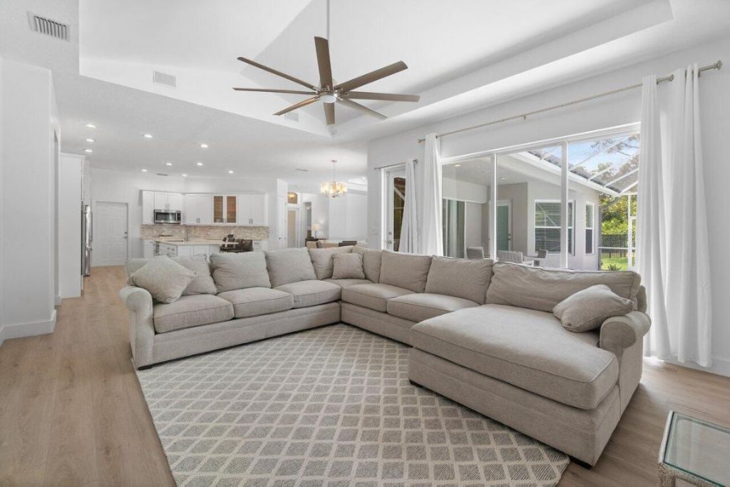 8369 SE Island Way, Jupiter, FL 33458 Photo