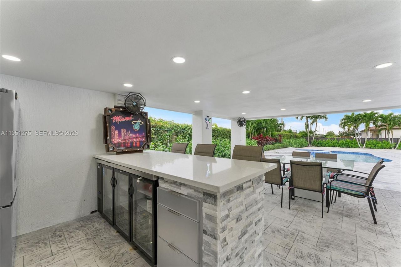 13118 SW 215th Ter, Miami, FL 33177 Photo