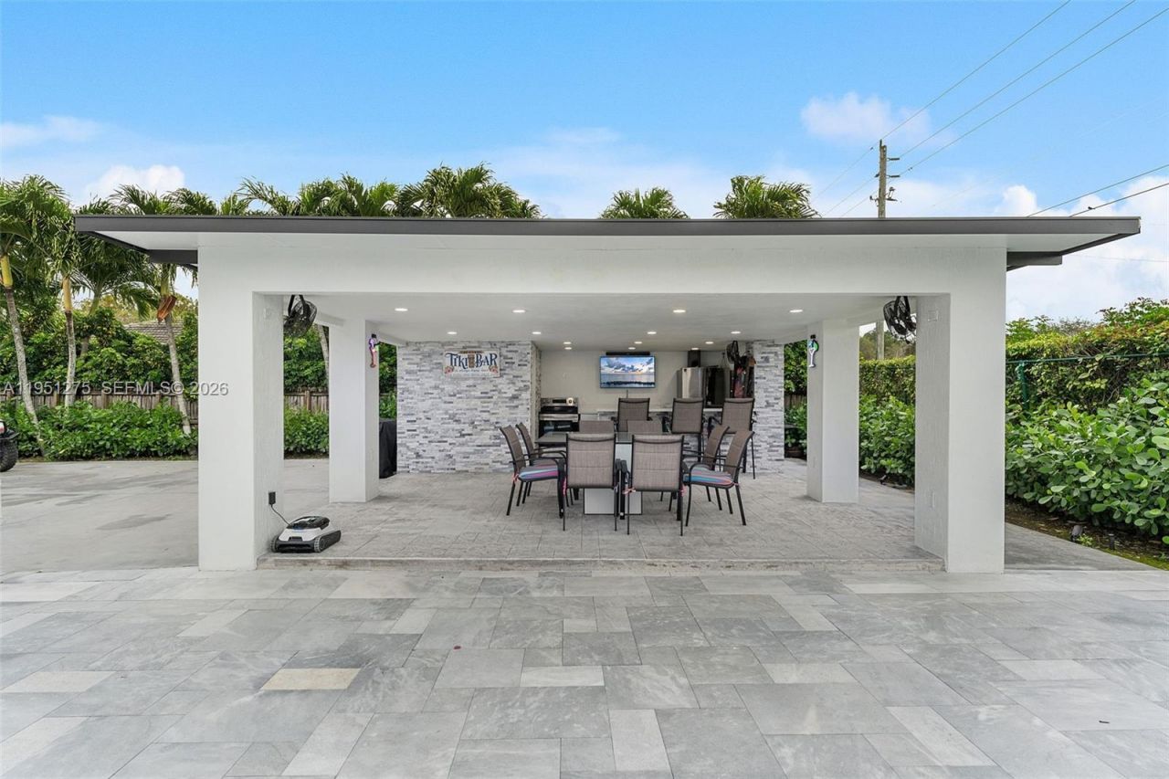 13118 SW 215th Ter, Miami, FL 33177 Photo