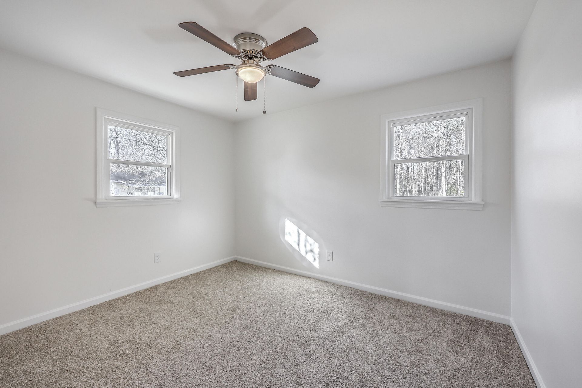233 N Pandora Drive Photo 22