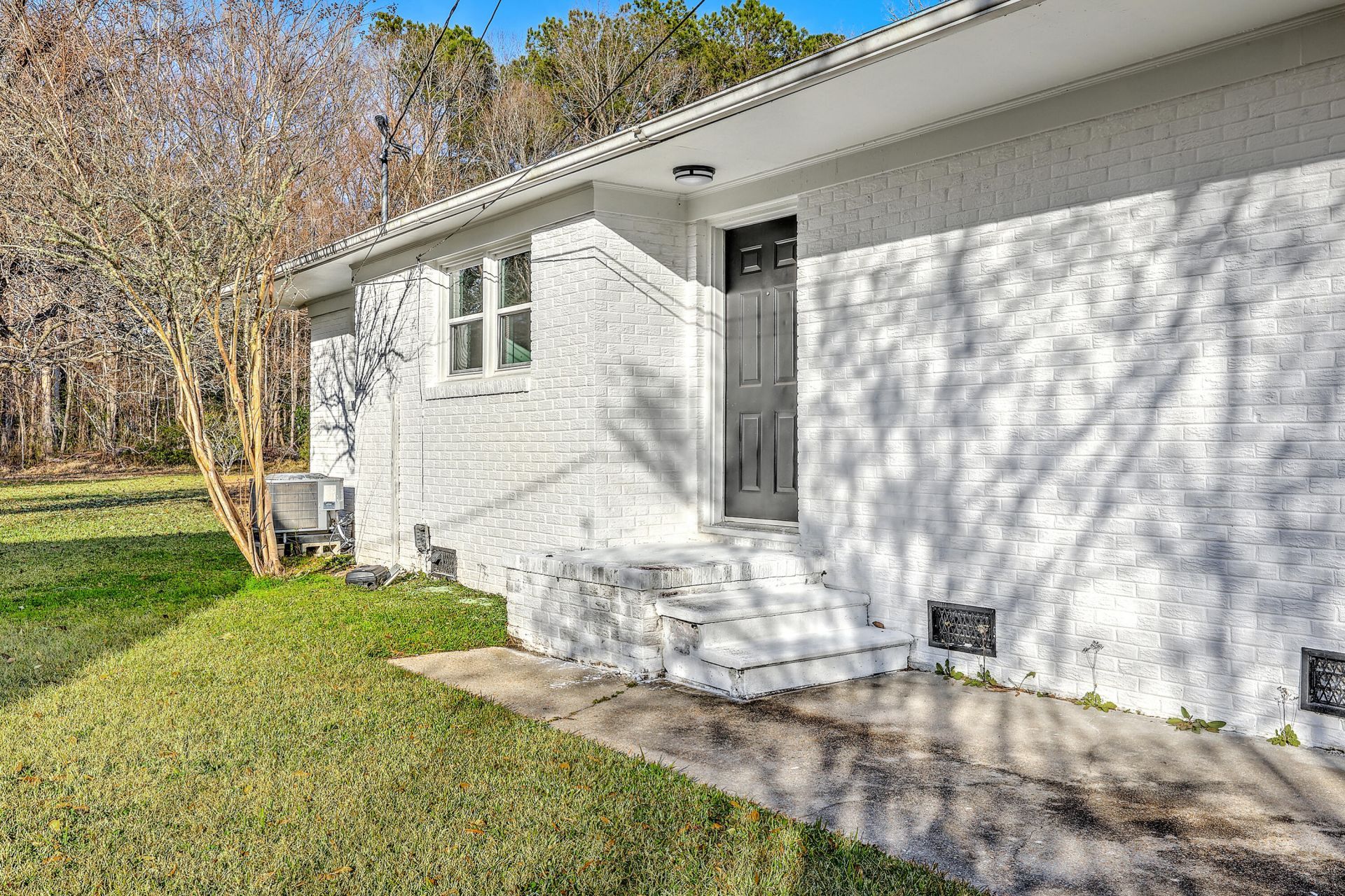 233 N Pandora Drive Photo 25